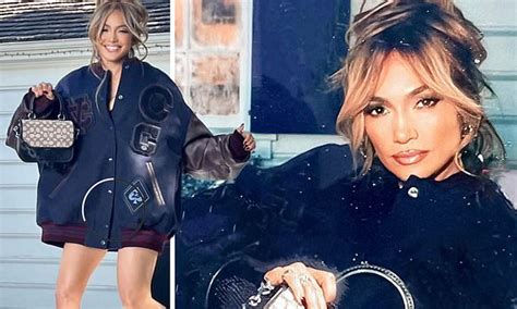 Jennifer Lopez Shows Off Her Long Legs With A No Pants Look For Her Bag