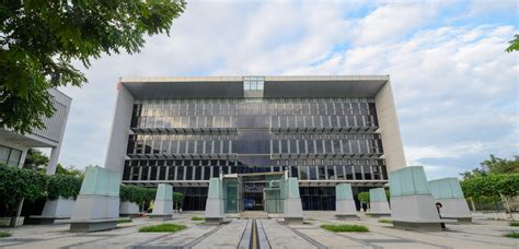 Universiti tunku abdul rahman (abreviado utar ) es una universidad privada de primer nivel sin fines de lucro en malasia conocida por graduar a varios alumnos notables entre la comunidad china de malasia. Library