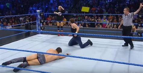 wwe smackdown dean ambrose loses ic title match after james ellsworth interrupts