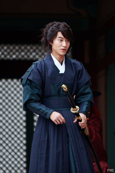 #kwak dongyeon #kwak dong yeon #dongyeon #dong yeon #kim byung yeon #kim byungyeon #love in the moonlight #bw #lavenderkills #i so i did tons of crazy stuff to get his attention. Kwak Dong Yeon as BongYeon~'Love in the Moonlight' KBS2 ...