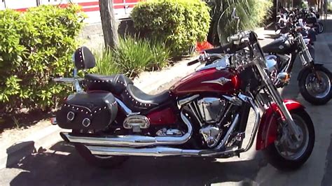 The limited edition 2000 comes without any windscreen or bags. 2006 Kawasaki Vulcan 2000 Classic LT - YouTube