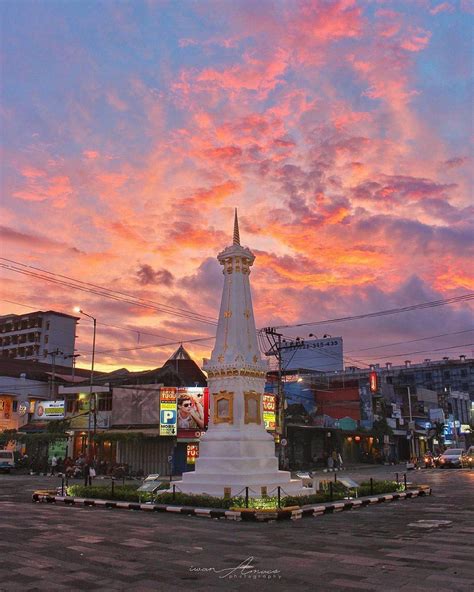 Tugu Jogja Is The Most Popular Landmark In Yogyakarta Indonesia Photo