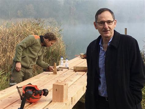 Mario fehr studierte rechtswissenschaften und war unter anderem abgeordneter im gemeinderat und stadtrat von adliswil. Regierungsrat Mario Fehr besucht engagierte Zivilschutzangehörige im Zürcher Weinland | Kanton ...