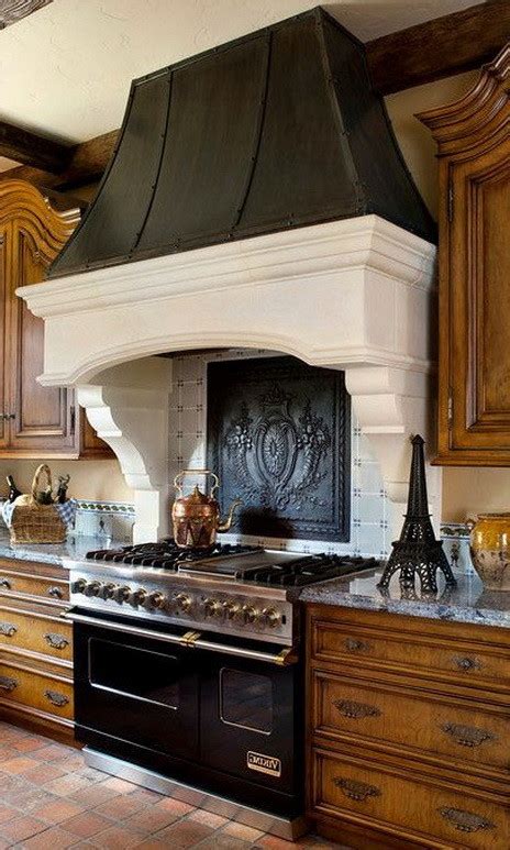 Find here the best kitchen chimney price and designs online in india along with their reviews. 40 Kitchen Vent Range Hood Designs And Ideas ...