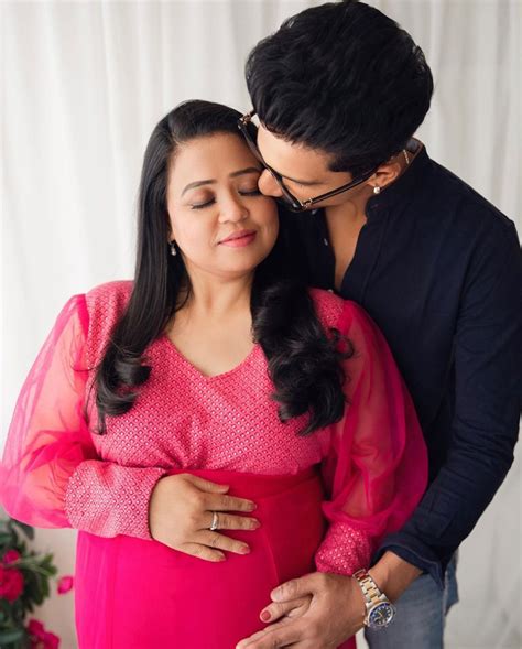 Mommy To Be Bharti Singh Looks Alluring In Her Latest Maternity Shoot Oozes Pregnancy Glow