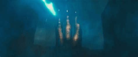 The one that started it all!!! King Ghidorah Godzilla GIF - KingGhidorah Godzilla Fight - Discover & Share GIFs