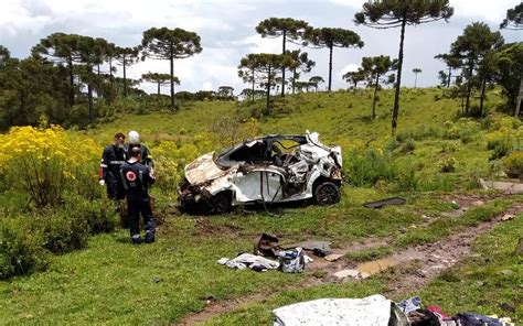 Homem morre após carro sair da pista e capotar na SC 114 em São Joaquim