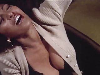 Pam Grier Coffy compilation Short Porno und Sex Videos über