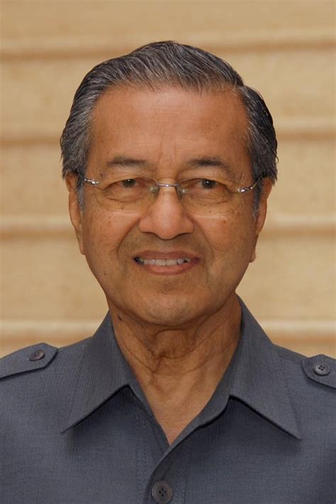 Tun dr.mahathir bin mohamad is a politician, kuala lumpur. Blog Manzaidi: Ogos 2016