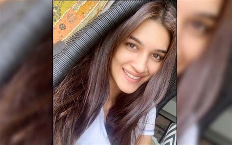 Kriti Sanon Opens Up About Being Body Shamed I Was Told To Line My Lips Make My Waist A