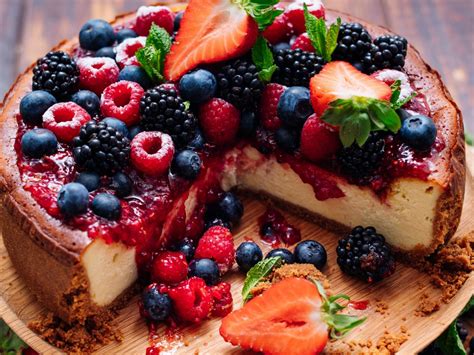 Wallpaper Delicious Sweet Cheesecake With Fresh Berries On Desktop