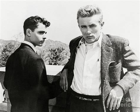 Sal Mineo And James Dean In Rebel By Bettmann