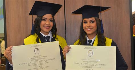 Grados De La Universidad Cooperativa De Colombia