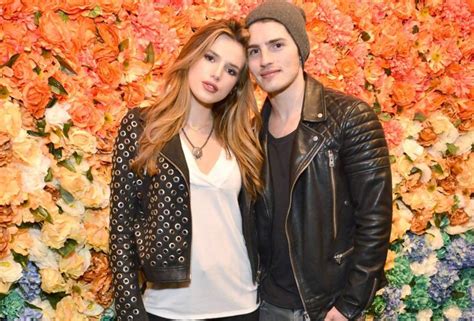 Bella Thorne Says Shes Bisexual After Kissing Photo With