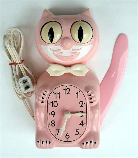 Vintage Cat Clock With Moving Eyes
