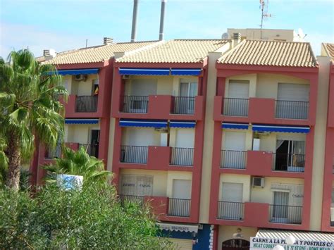 Apartamento en venta de superf. Alquiler apartamento en Puerto de Mazarrón, Murcia con playa/lago próximos y balcón/terraza - Niumba