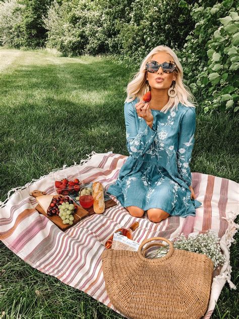 Summer Picnic And Kroger Symphony On The Prairie — Lemon Blonde Picnic Outfits Picnic