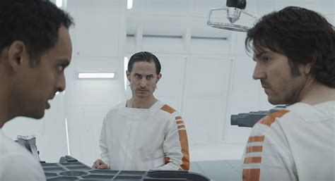 Diego Luna Reveals How Andors Prison Story Offers A Pivotal Moment For Cassian Rotten Tomatoes