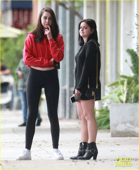 Photo Ariel Winter Gives A Shout Out To Fake Friends On Twitter Photo Just Jared