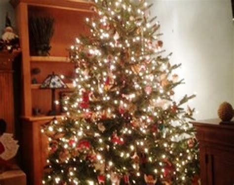 Order sekarang pohon natal sebagai salah satu dekorasi rumah atau kamar kamu sebelum kehabisan stock.!! Foto contoh desain dan dekorasi pohon natal (149)