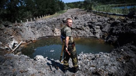 Ukraine Rebel Official Resigns Shells Fall On Donetsk Cnn