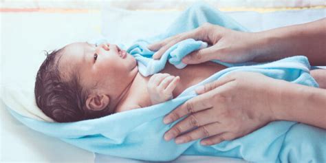 Newborn Series Bathing Umbilical Cord Care San Diego Internal