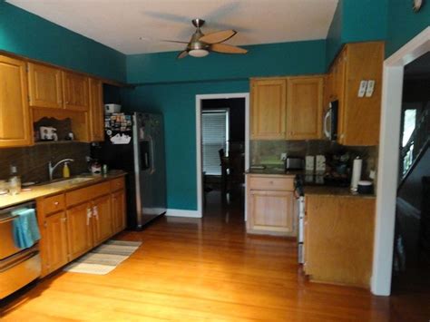 Decorating with color turquoise turquoise kitchen cabinets. Teal kitchen with wood cabinets - Google Search | キッチンアイデア ...