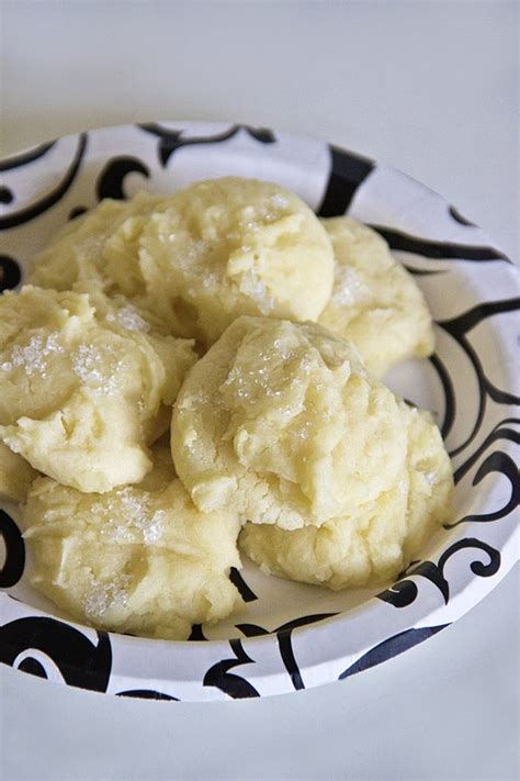Made these cookies,except i used lemon extract in place of vanilla,my husband says they are the best i added 1/8 tsp of lemon oil to the glaze and it really popped the lemon flavor. Lemon Cookies - Naturally Sugar-Free Lemon Cookie Recipe