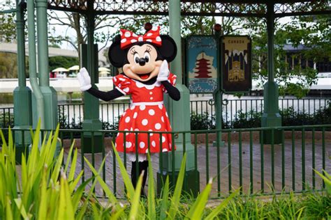 Minnie Mouse Now Greeting At Gazebo In Epcots World Showcase Photos
