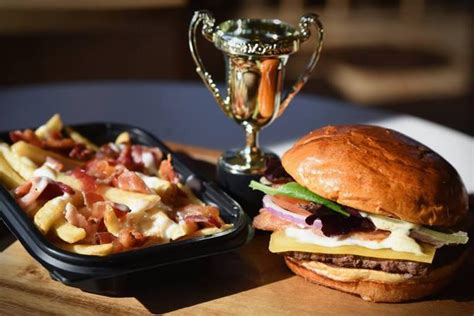 — burger king (@burgerking) january 21, 2016. Wendy's wins when Burger King tries Twitter burn | PR Week