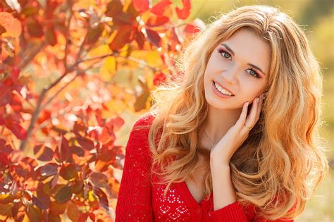 Hd Wallpaper Women S Red Long Sleeved Top Autumn Look Girl Smile Makeup Wallpaper Flare