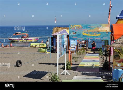 Faliraki Beach Rhodes Fotos Und Bildmaterial In Hoher Auflösung Alamy