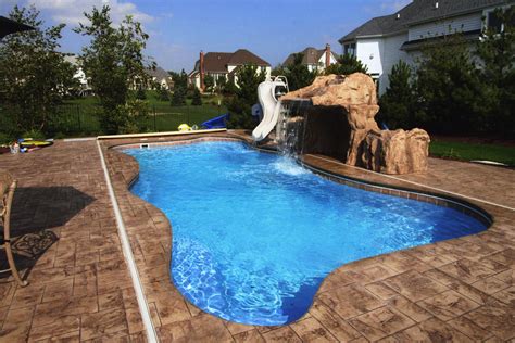 Professionally installed and expertly maintained by sunco, the fiberglass swimming pool specialists. Highly recommended swimming pool builder in Illinois ...