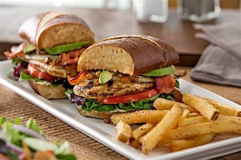 Applewood farmhouse grill, managed by stokely hospitality enterprises, offers breakfast, lunch and. Pin by Mr. Delivery USA on East Lansing Eats | Avocado ...