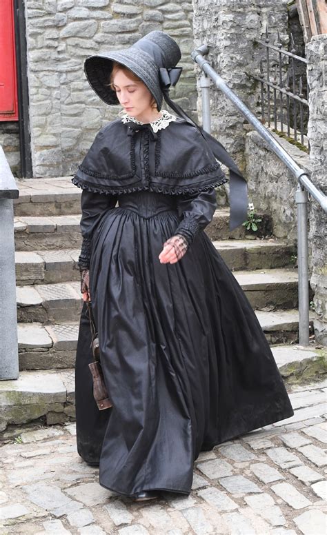 A real historical figure, anning was a trailblazer in. Kate Winslet and Saoirse Ronan - "Ammonite" Set in Lyme ...