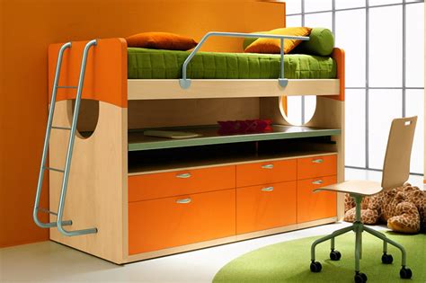 Questi mobili sono disponibili in diversi colori rendendoli facili ad adattare a qualsiasi. Letto a castello: come scegliere il modello perfetto
