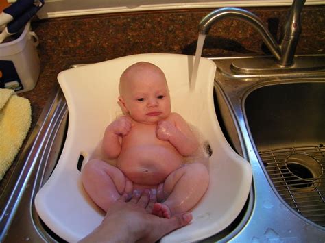 Baby Naked Bath