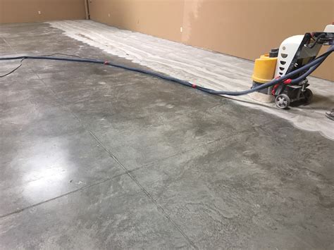 Epoxy is durable and will hold up to some rough treatment. Commercial Epoxy Flooring - Craftsman Coatings