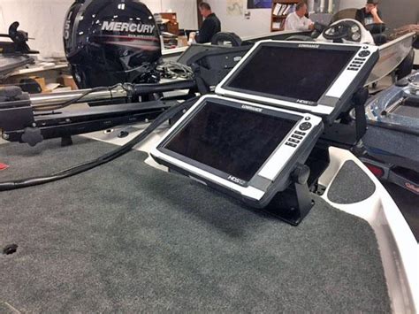 Fish finder mounts.com brings you the best fishfinder mounts and transducer mounts that provide everything you need to mount and power your depth sounder and transducer on your jon boat, kayak, canoe and all other small fishing boats. Precision Sonar - Yikes ! Bass Cat Dual Bow Mount ? Been ...
