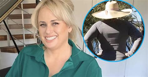 Rebel Wilson Flaunts Shocking Weight Loss In Booty Poppin Yoga Pants