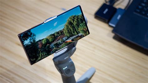 The Dji Om4 Is The Gimbal That Wont Take Your Smartphone Hostage