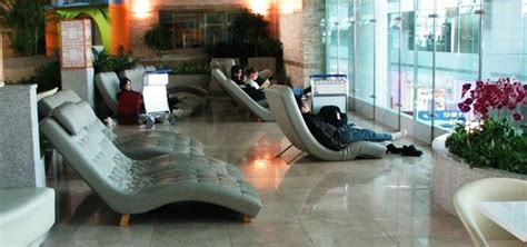 15 Tips For Sleeping In Airports 15 Best Airports To Sleep In