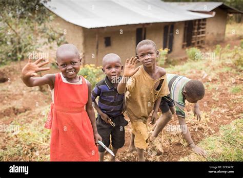 Africa Poor Children Hi Res Stock Photography And Images Alamy