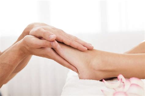 Benefits Of Foot Reflexology Livestrong