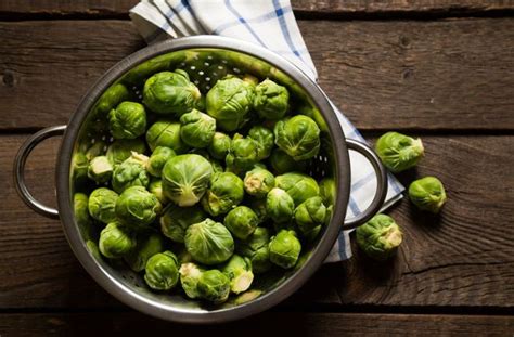 Wie lange muss man Rosenkohl kochen