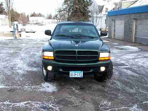 Dodge vehicles are bred for performance. Sell used 2000 Green Dodge Dakota Sport Club Cab Pickup ...