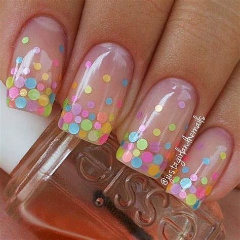 21 asombrosos diseños de uñas decoradas de colores | Cuidar de tu belleza es facilisimo.com ...