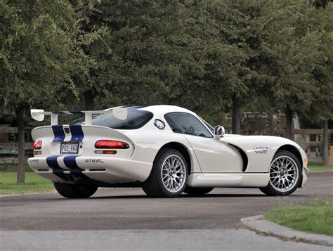 Dodge Viper Gts R Specifications Photo Video Overview Price
