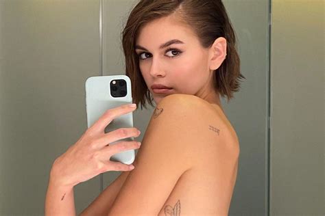 Kaia Gerber Gets A Stick And Poke Tattoo While Self Isolating