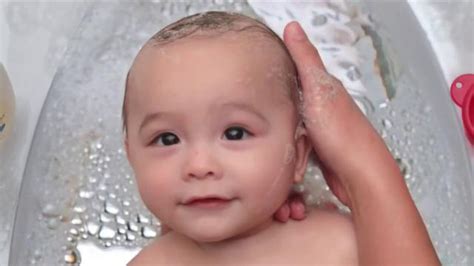 Free delivery and returns on ebay plus items for plus members. Johnson's Baby Shampoo TV Commercial, 'Baby Bath Time ...